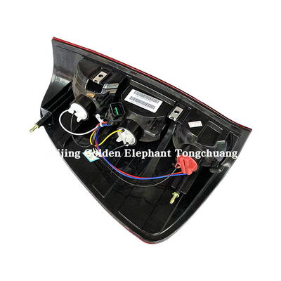 OE n.o 4133300-P00 Grande Mural Wingle 5 Versão Europeia Luz de cauda para 124 Spider 348