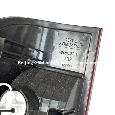 OE n.o 4133300-P00 Grande Mural Wingle 5 Versão Europeia Luz de cauda para 124 Spider 348